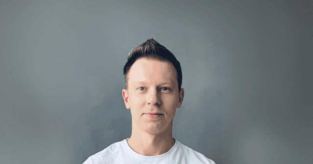 From 160 “No’s” to Global Growth: Ilia Bovkunov on Building Sendforsign and Simplifying B2B Contracts
